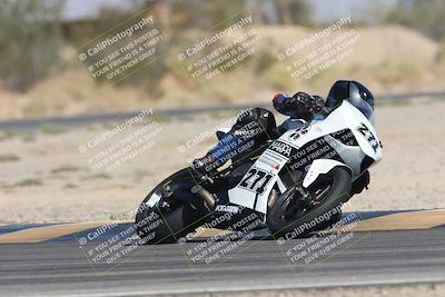 media/Nov-02-2025-CVMA (Sun) [[337aff29ab]]/Race 8-Formula Lightweight Twins Shootout/